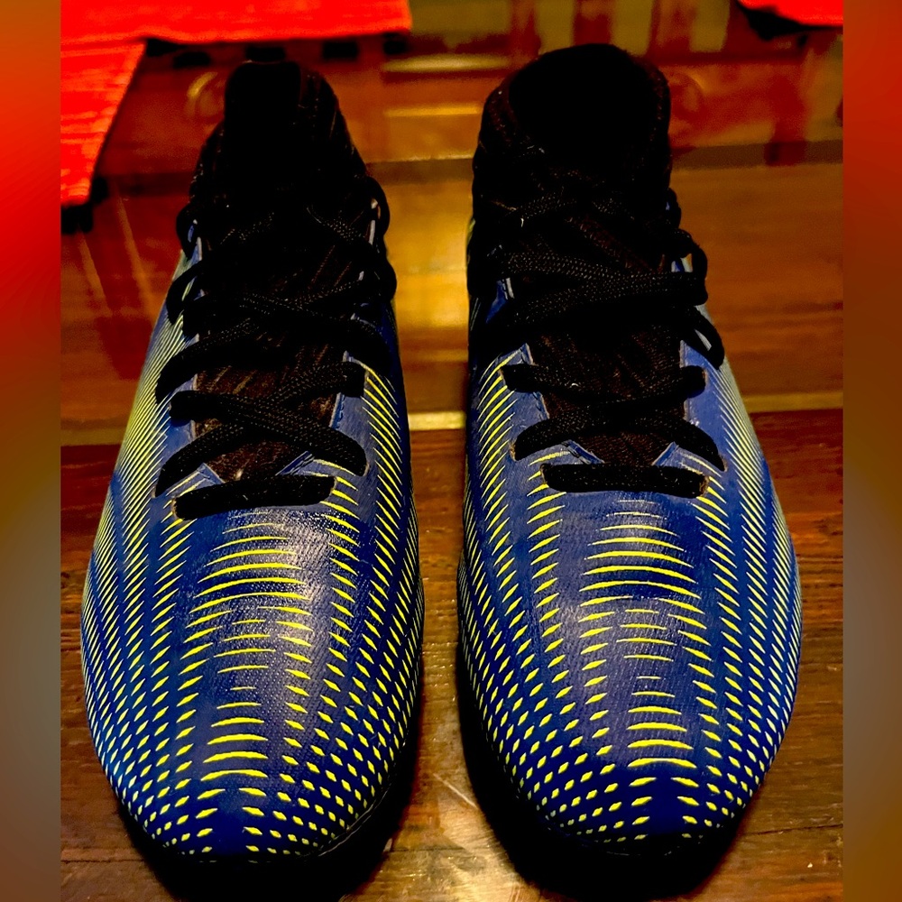 Adidas Nemesis Soccer Cleats -size 3 boys